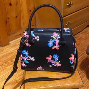 Black-multi color nice bag with wallet